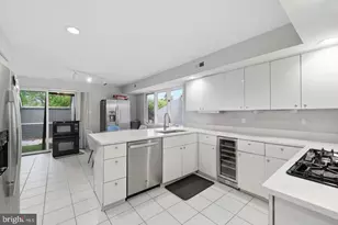 916 Chanticleer, Cherry Hill, NJ 08003 - Photo 19