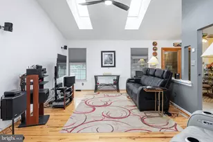 14 E Gate Dr, Gloucester Township, NJ 08081 - Photo 5