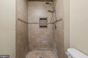 576 Berkley St, Camden, NJ 08103 - Photo 13