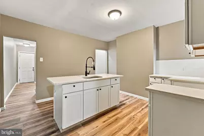1051 Diamond Street, Camden, NJ 08103 - Photo 9