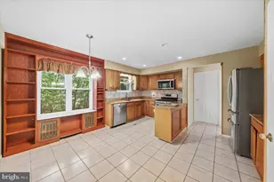21 Chatham Dr, Voorhees, NJ 08043 - Photo 17