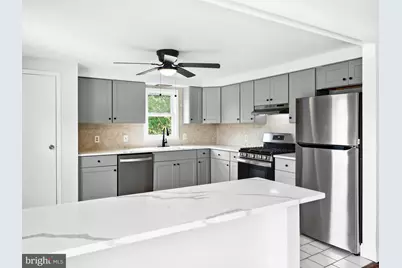 131 Sturbridge Drive, Sicklerville, NJ 08081 - Photo 5