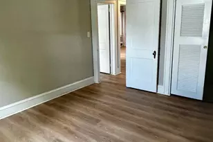 221 W Kings Hwy, Audubon, NJ 08106 - Photo 17