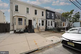 326 Clinton St, Camden, NJ 08103 - Photo 1