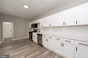 326 Clinton St, Camden, NJ 08103 - Photo 13