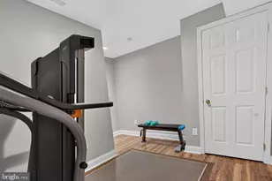 81 Glacier Dr, Berlin, NJ 08009 - Photo 27