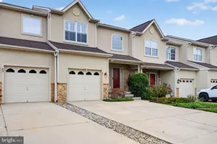 81 Glacier Dr, Berlin, NJ 08009 - Photo 3