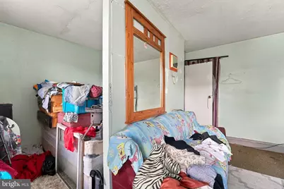 323 Byron Street, Camden, NJ 08102 - Photo 17