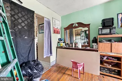 323 Byron Street, Camden, NJ 08102 - Photo 9