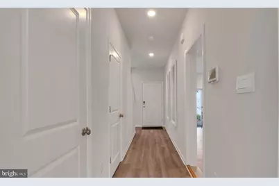 5 Whaler Drive, Runnemede, NJ 08078 - Photo 9