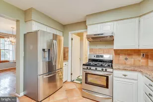 100 Kingsdale Ave, Cherry Hill, NJ 08003 - Photo 17
