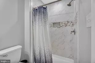 33 Berwick Ln, Sicklerville, NJ 08081 - Photo 15