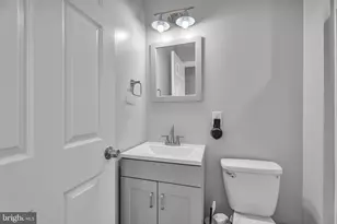 33 Berwick Ln, Sicklerville, NJ 08081 - Photo 11