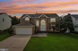 45 Graypebble Cir, Sicklerville, NJ 08081 - Photo 1