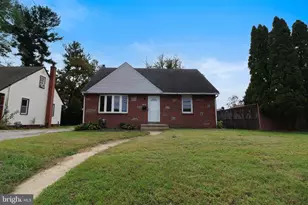 310 E Church St, Gloucester Township, NJ 08012 - Photo 3