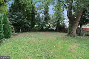 310 E Church St, Gloucester Township, NJ 08012 - Photo 25