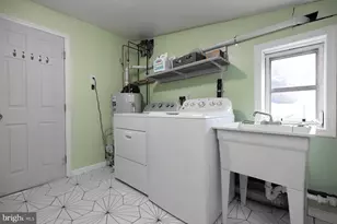 110 Oak Ave, Bellmawr, NJ 08031 - Photo 17
