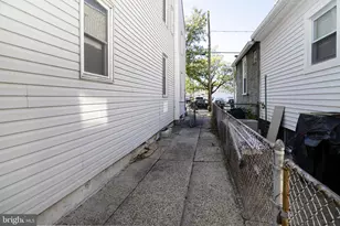 207 Somerset St, Gloucester City, NJ 08030 - Photo 47