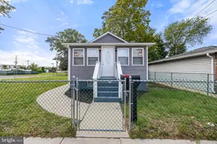 908 Cherry St, Gloucester City, NJ 08030 - Photo 1