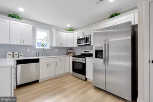 325 Larch Ave, Berlin, NJ 08091 - Photo 3