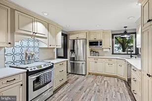 1301 Marlkress Rd, Cherry Hill, NJ 08003 - Photo 9