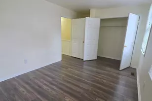 102 Royal Ct Ln N, Camden, NJ 08103 - Photo 39