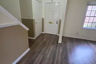 102 Royal Ct Ln N, Camden, NJ 08103 - Photo 7