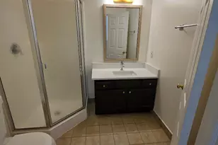 102 Royal Ct Ln N, Camden, NJ 08103 - Photo 11