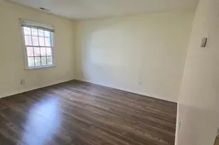102 Royal Ct Ln N, Camden, NJ 08103 - Photo 3