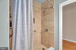 27 E Stiles Ave, Collingswood, NJ 08108 - Photo 17