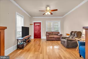 27 E Stiles Ave, Collingswood, NJ 08108 - Photo 5