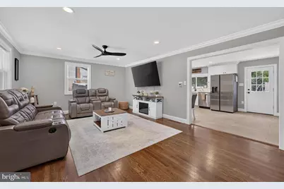 212 Summit Avenue, Gloucester Township, NJ 08012 - Photo 3