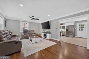 212 Summit Ave, Gloucester Township, NJ 08012 - Photo 3