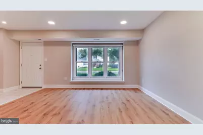 4 Olympic Drive, Voorhees, NJ 08043 - Photo 9