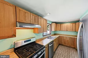 242 Trenton Ave, Laurel Springs, NJ 08021 - Photo 9