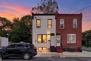 977 Florence Street S, Camden, NJ 08104 - Photo 1