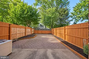 118 W Collins Ct, Gloucester Township, NJ 08012 - Photo 33
