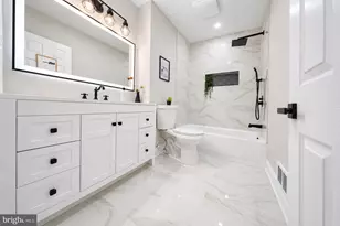 118 W Collins Ct, Gloucester Township, NJ 08012 - Photo 25