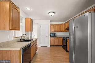 7 Logan Dr, Cherry Hill, NJ 08034 - Photo 29