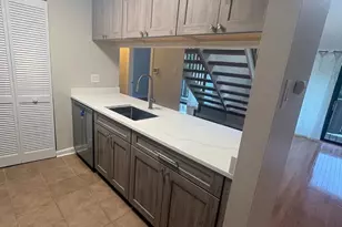 202 The Woods Circle, Cherry Hill, NJ 08003 - Photo 3