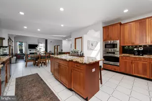 6 Vanessa Ct, Cherry Hill, NJ 08003 - Photo 15