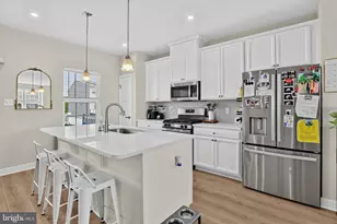 32 Continental Blvd, Sicklerville, NJ 08081 - Photo 5