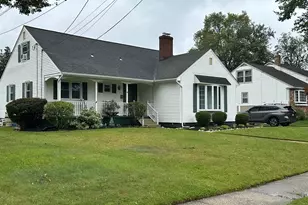 211 S Woodstock Dr Dr, Cherry Hill, NJ 08034 - Photo 1
