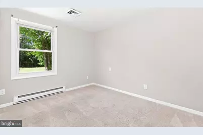 520 E Atlantic Avenue, Waterford Township, NJ 08004 - Photo 9