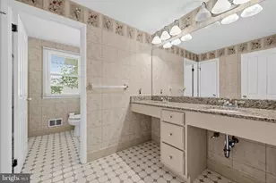 415 Downs Dr, Cherry Hill, NJ 08003 - Photo 23