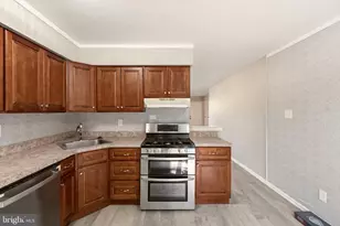 8 Heywood Ln, Sicklerville, NJ 08081 - Photo 11