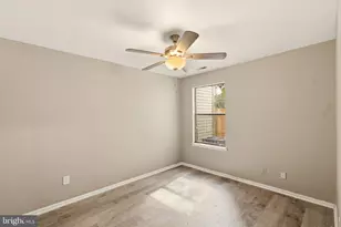 8 Heywood Ln, Sicklerville, NJ 08081 - Photo 15