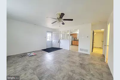 21 Greenfield Drive, Berlin, NJ 08009 - Photo 3