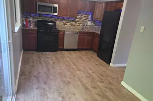 140 Chelsea Cir, Clementon, NJ 08021 - Photo 3