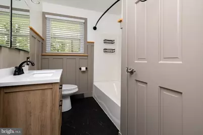 207 W Elm Avenue, Berlin, NJ 08009 - Photo 29